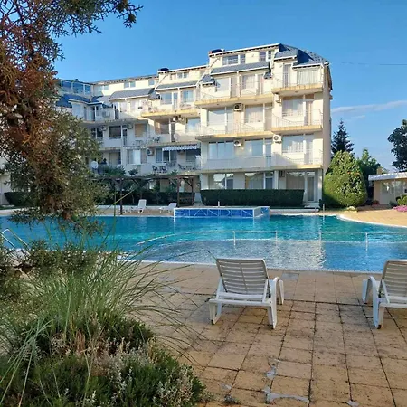 за гости на *